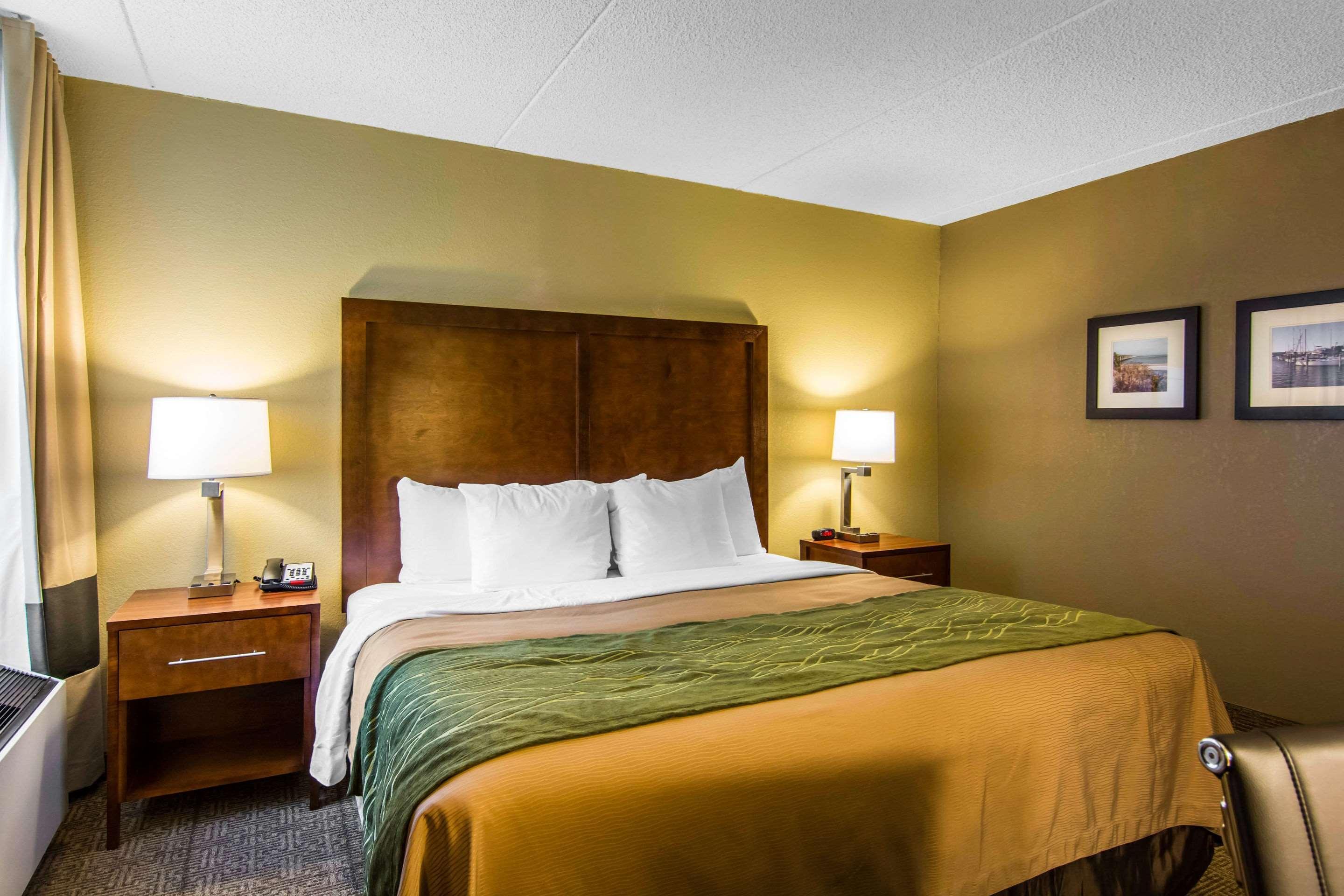 Comfort Inn Newport News-Williamsburg East Esterno foto
