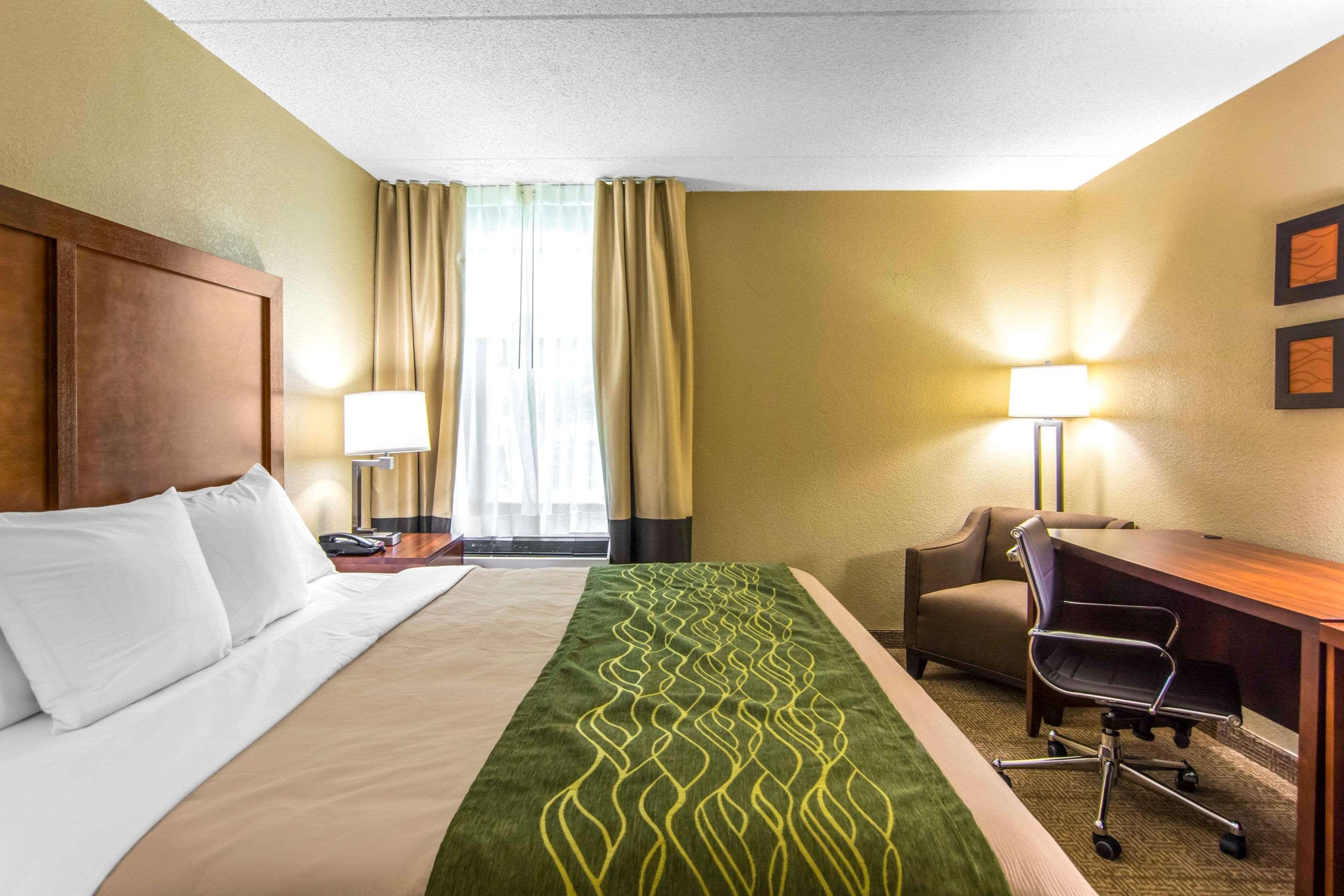Comfort Inn Newport News-Williamsburg East Esterno foto