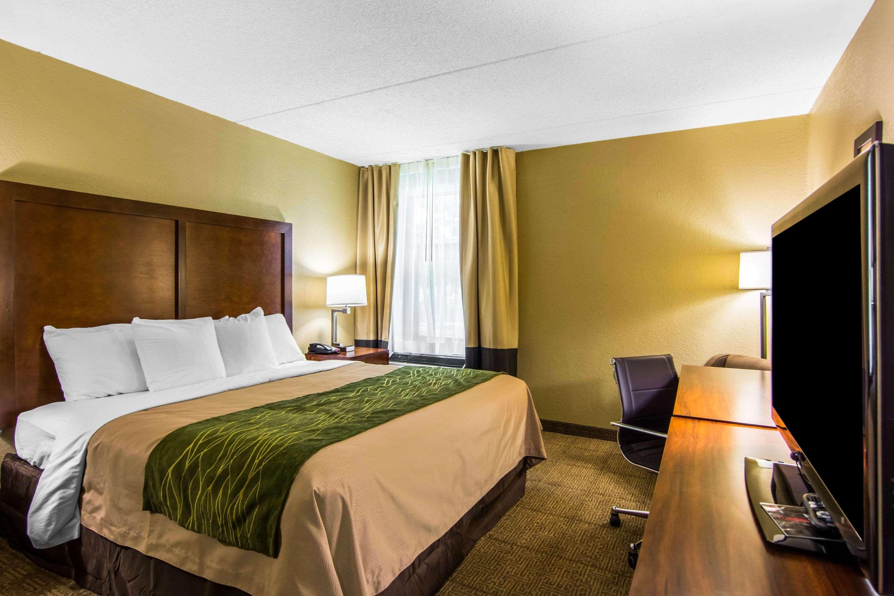 Comfort Inn Newport News-Williamsburg East Esterno foto