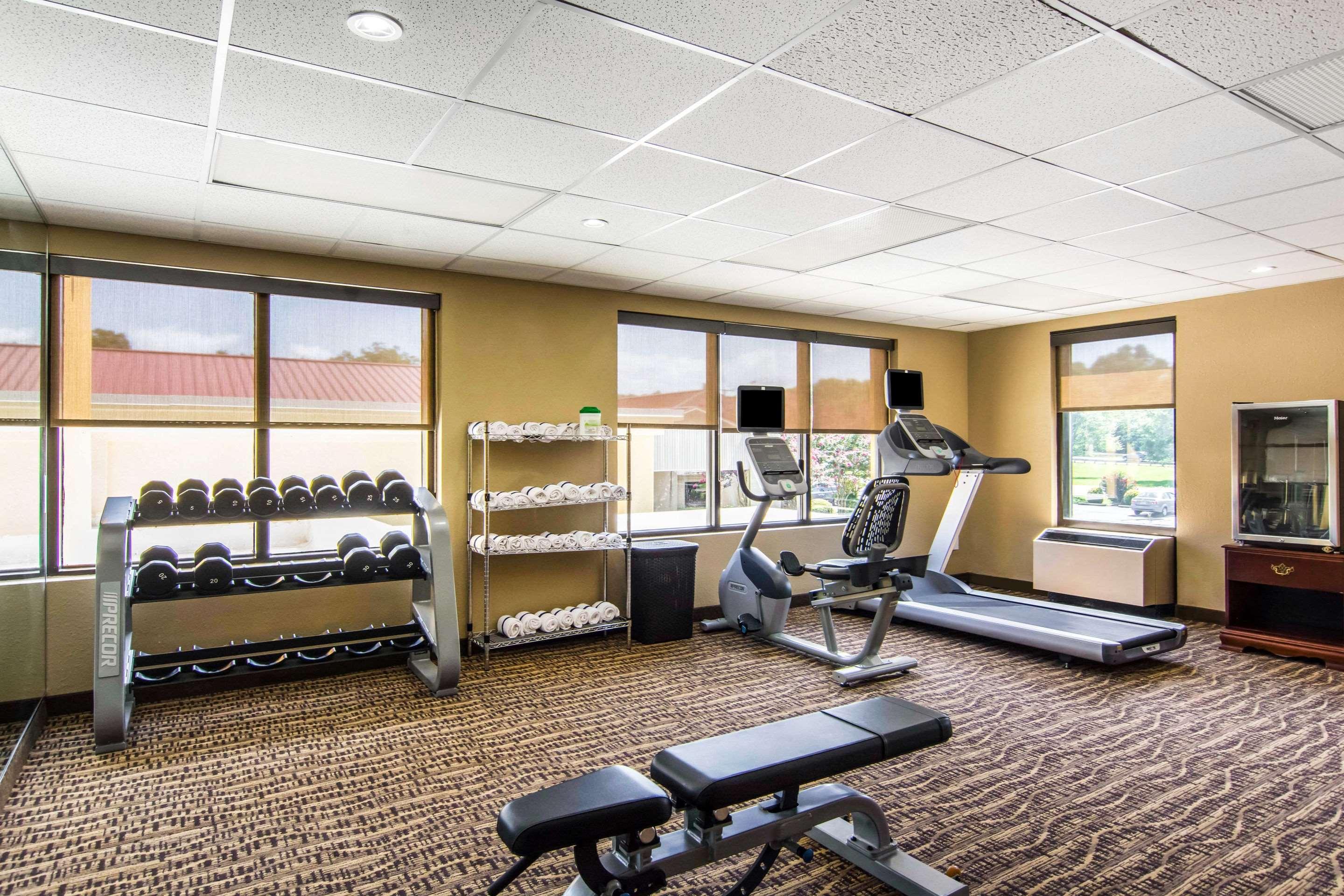 Comfort Inn Newport News-Williamsburg East Esterno foto